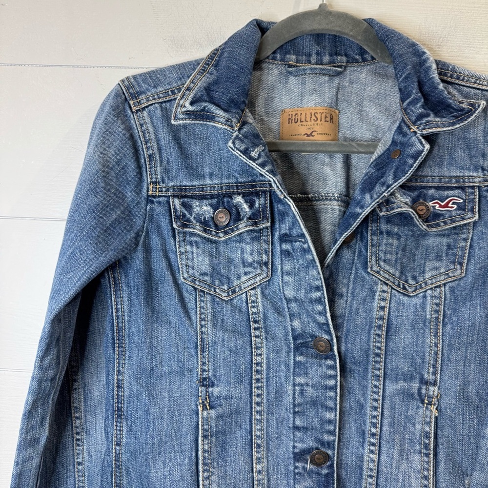 Hollister Women's Blue Denim Jacket Y2K Size XS - Picture 2 of 9